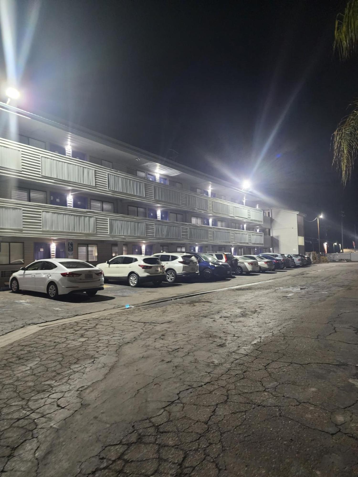 Budget Inn Corcoran Esterno foto