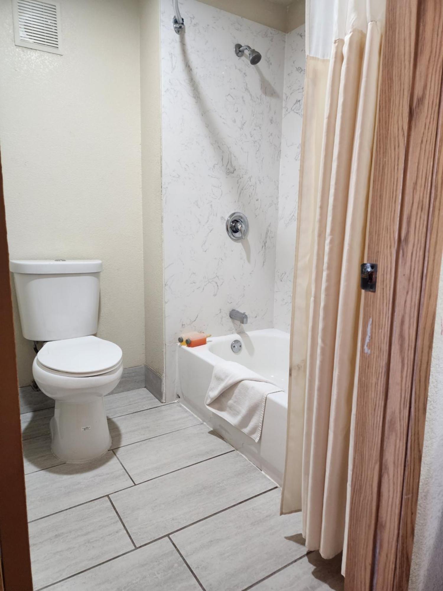 Budget Inn Corcoran Esterno foto
