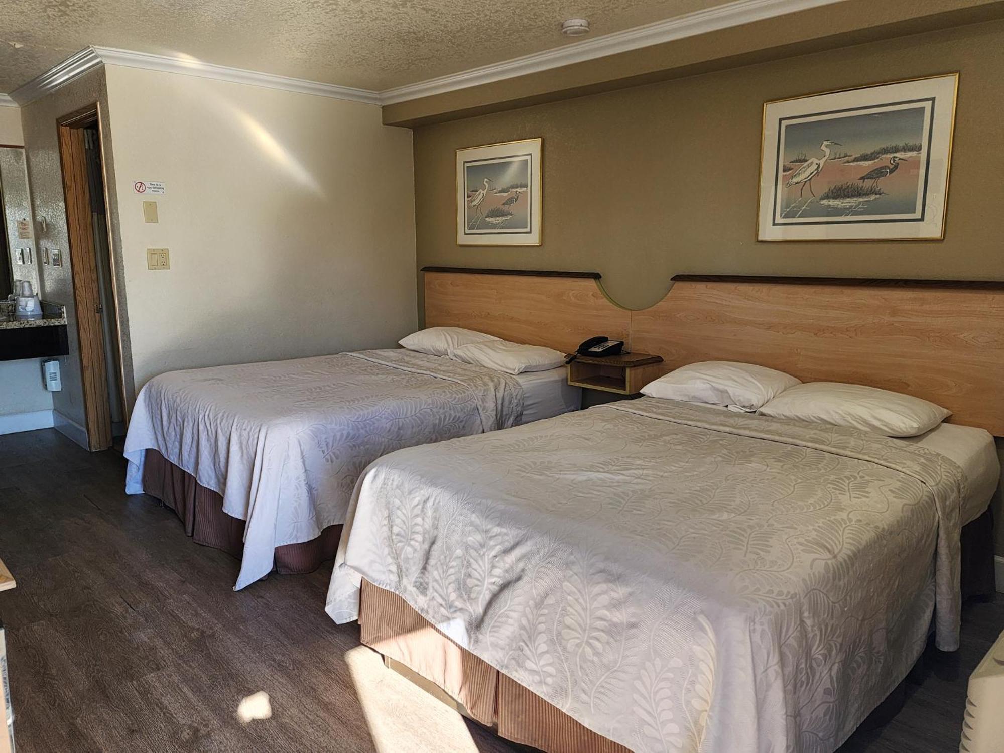 Budget Inn Corcoran Esterno foto