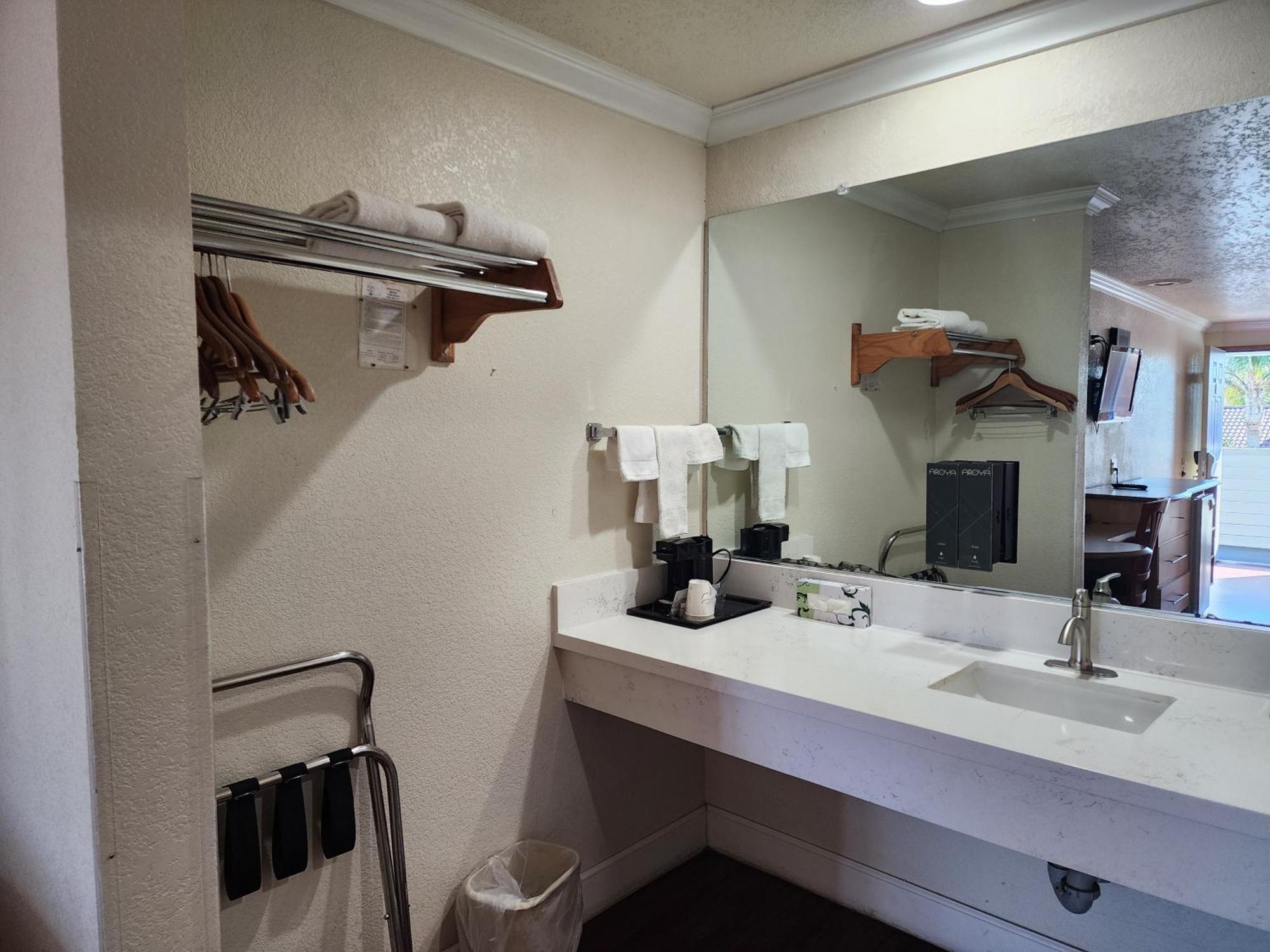 Budget Inn Corcoran Esterno foto