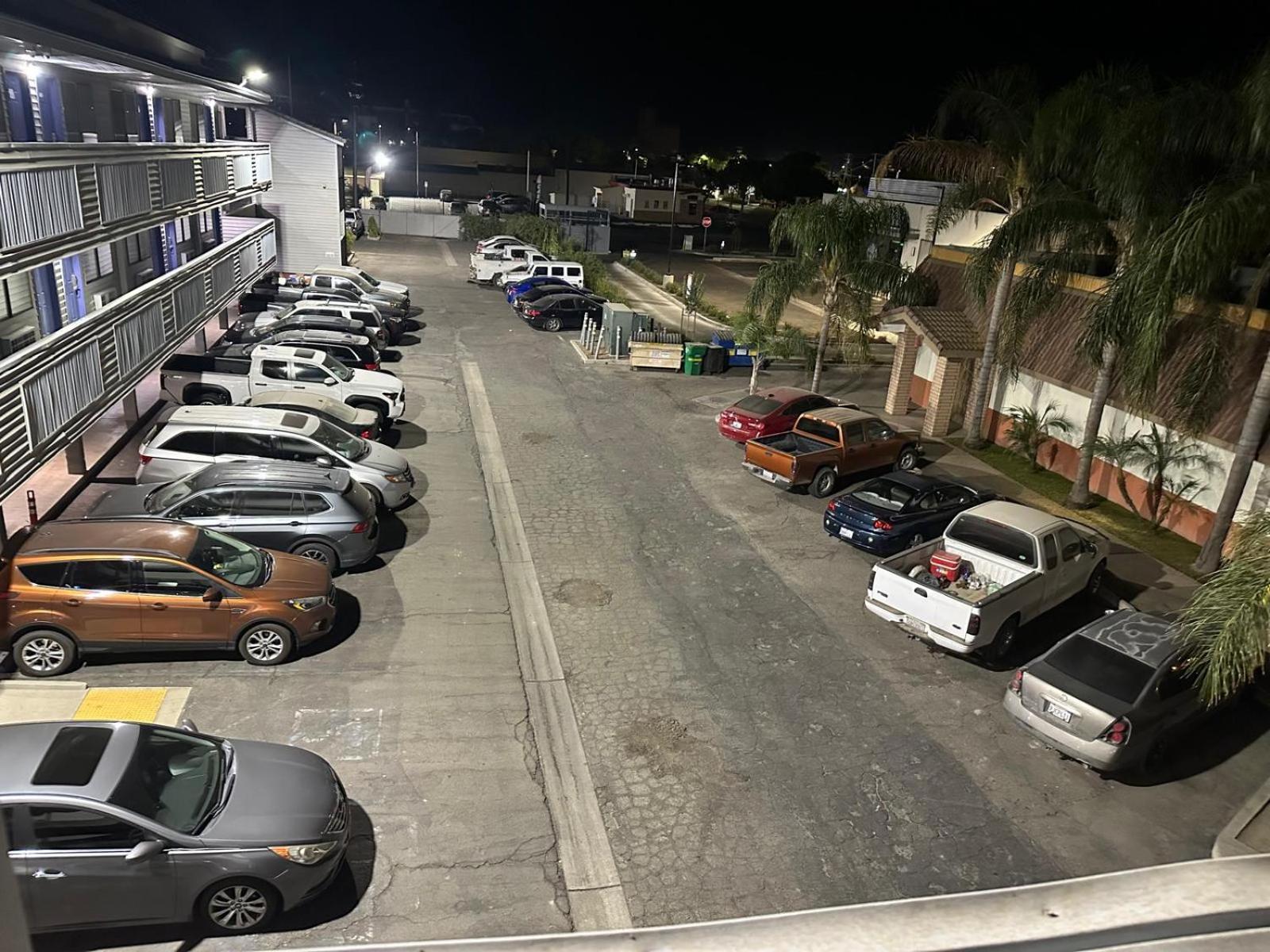 Budget Inn Corcoran Esterno foto