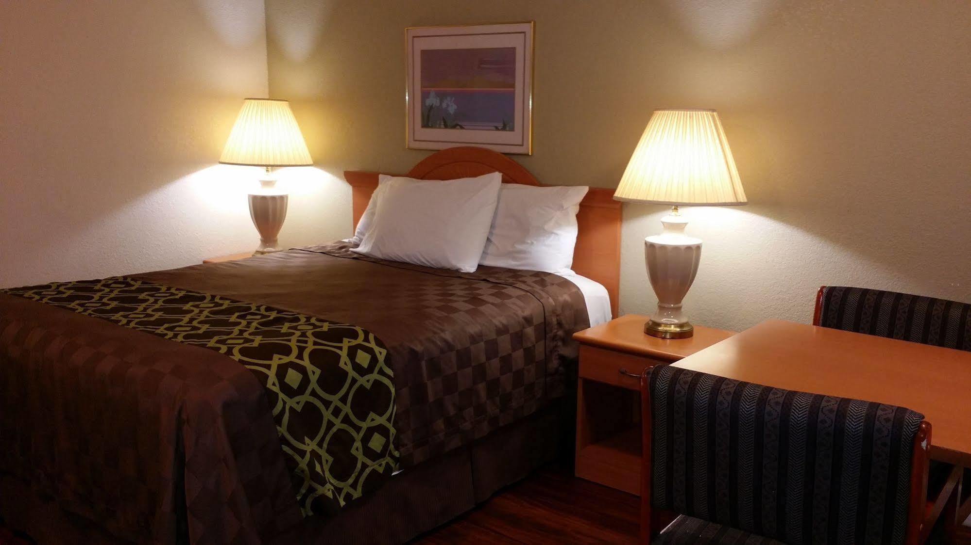 Budget Inn Corcoran Esterno foto