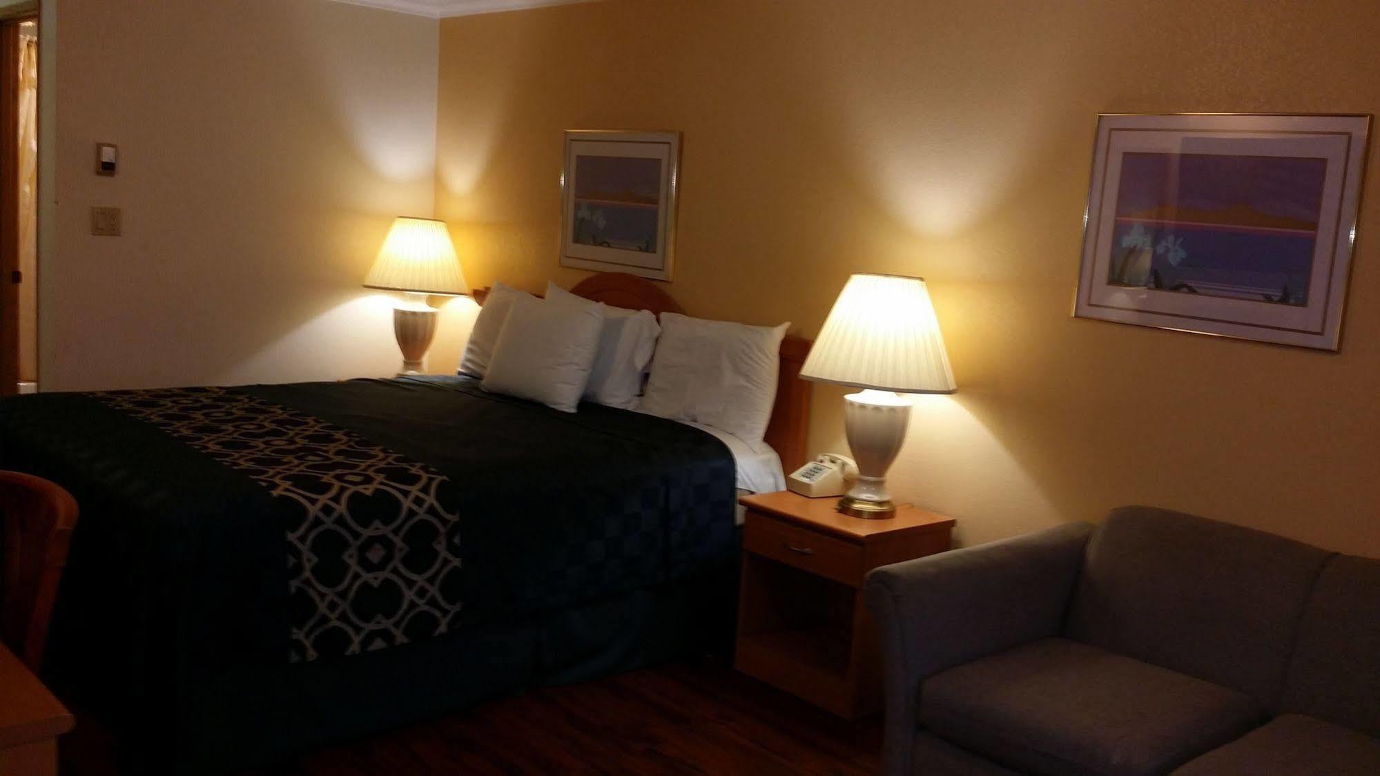 Budget Inn Corcoran Esterno foto