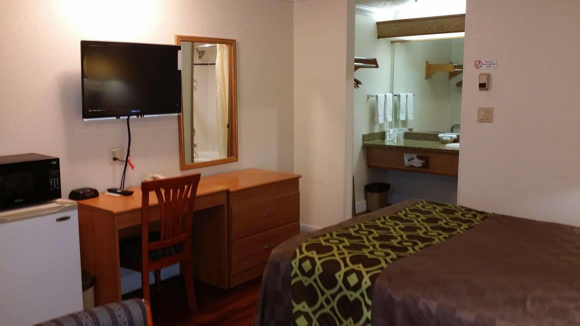 Budget Inn Corcoran Esterno foto