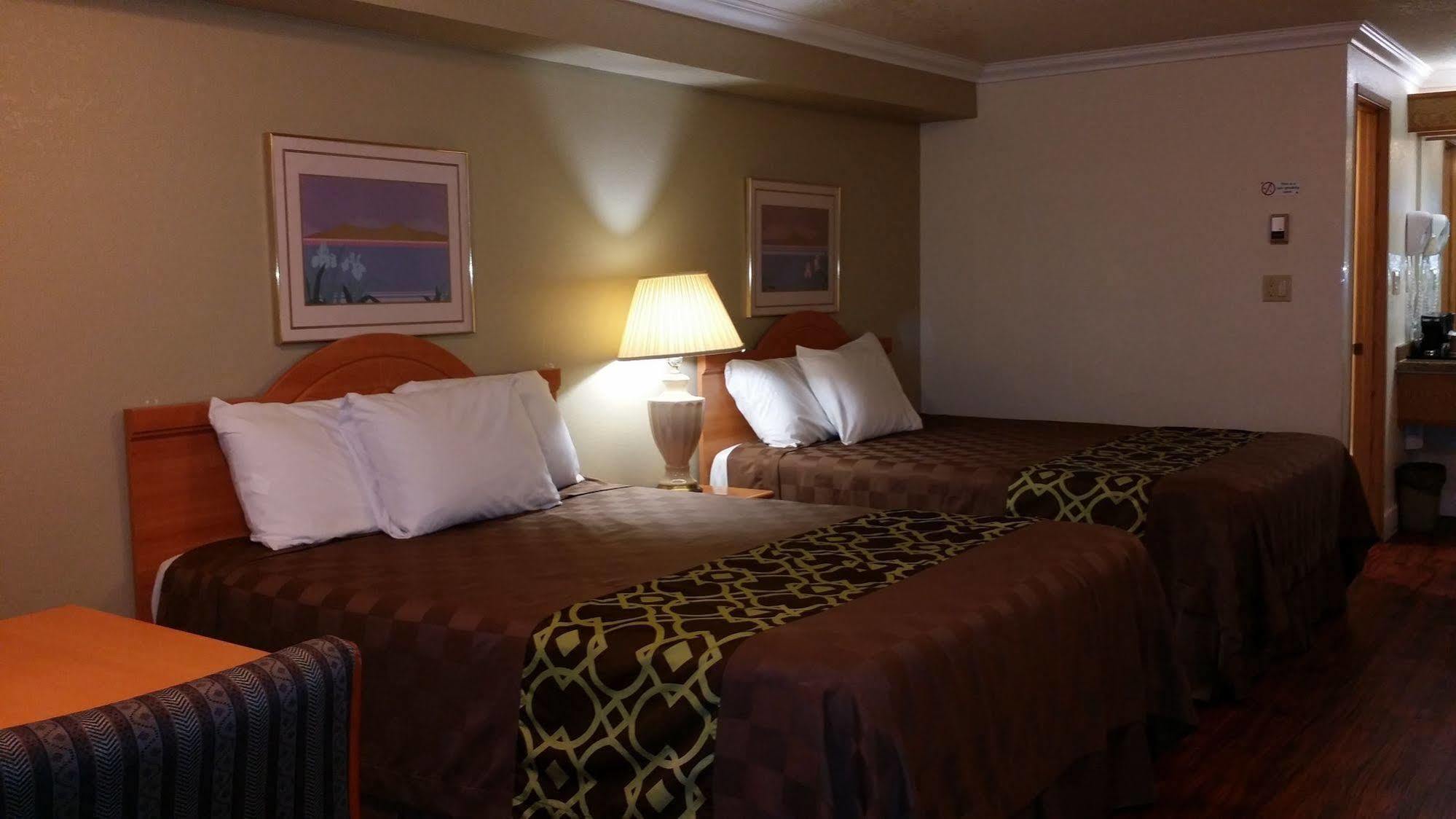 Budget Inn Corcoran Esterno foto